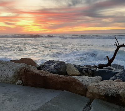 Vague au bord de l'océan de Lacanau