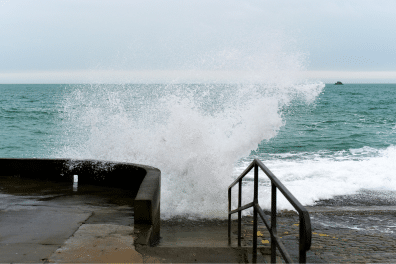 Montée des eaux à Saint-Malo lors des grandes marées