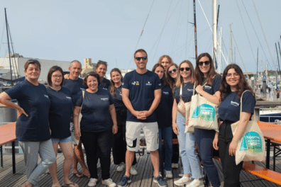 L'équipe hoomy présente au départ de la course Les Sables-Horta-Les Sables